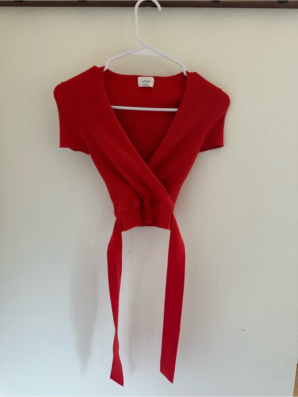 Wilfred Red Ribbed Wrap Crop Top